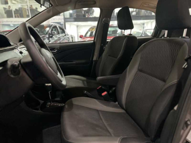 toyota-etios-15-xs-sedan-16v-2018-big-13