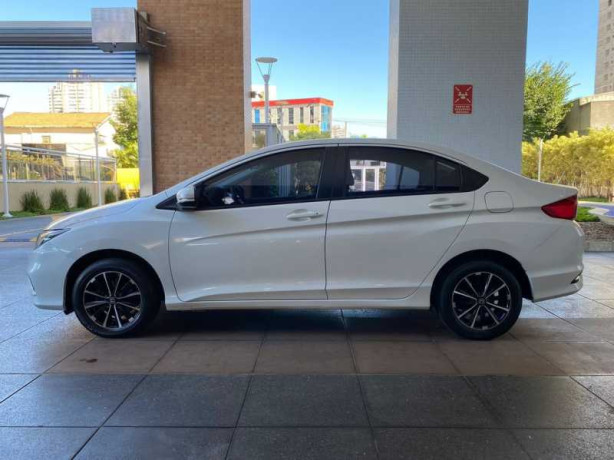 honda-city-15-personal-16v-2021-big-11