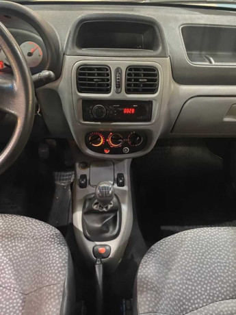 renault-clio-10-campus-16v-2010-big-5