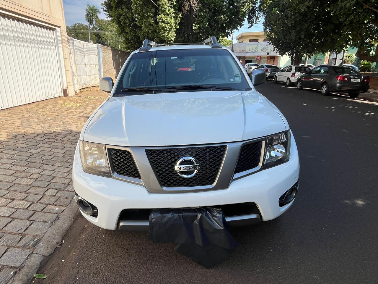 Nissan Frontier 2.5 SV 2016 4x4 Diesel Automático!