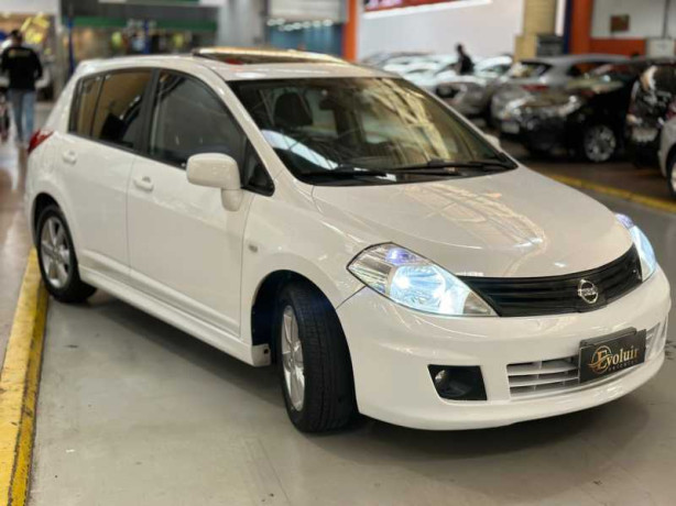 nissan-tiida-18-sl-16v-2013-big-15