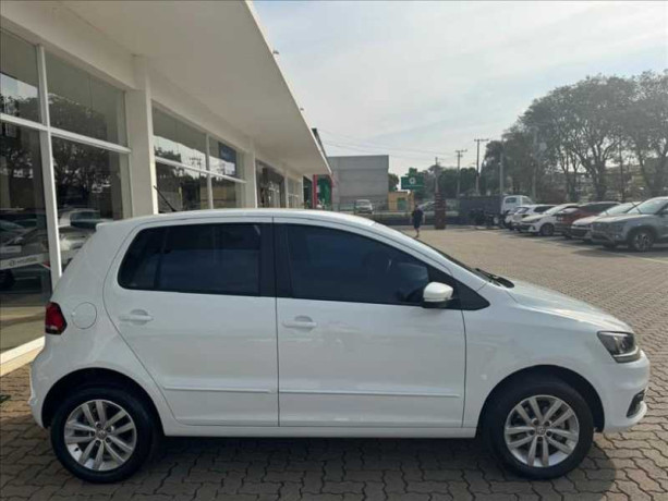 volkswagen-fox-16-msi-connect-big-9