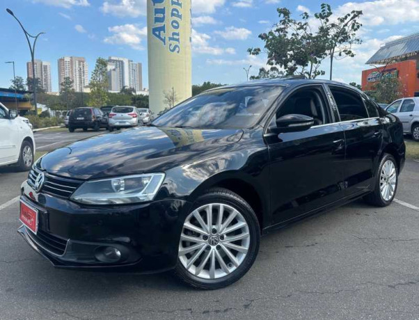 volkswagen-jetta-20-tsi-highline-211cv-2014-big-0