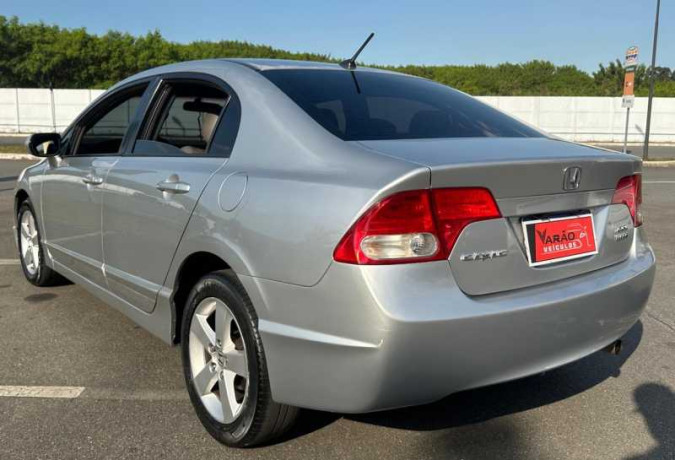 honda-civic-18-lxs-16v-2007-big-19