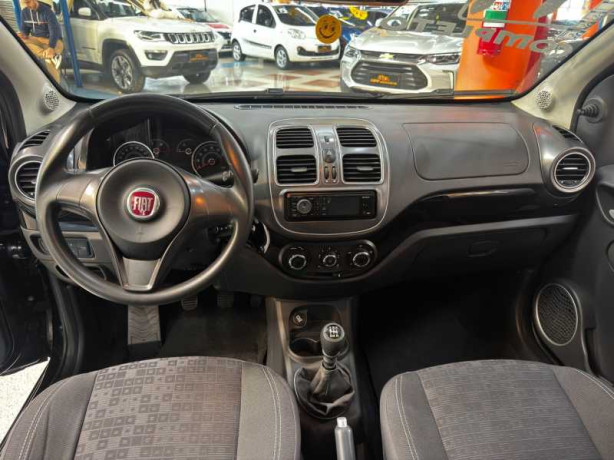 fiat-palio-10-mpi-attractive-8v-2017-big-7