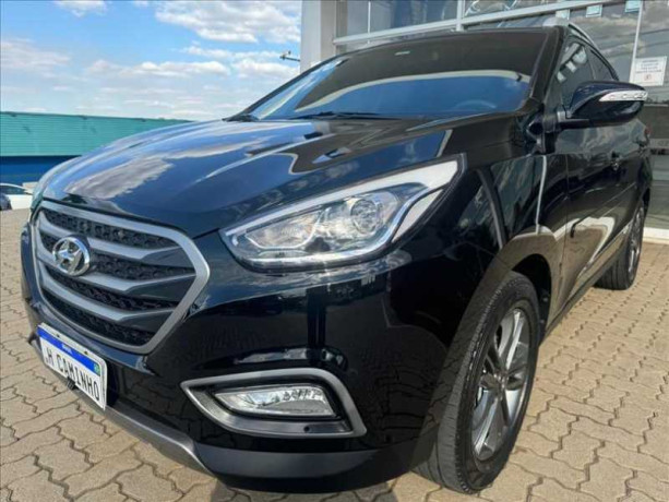 hyundai-ix35-20-mpfi-gl-16v-big-0