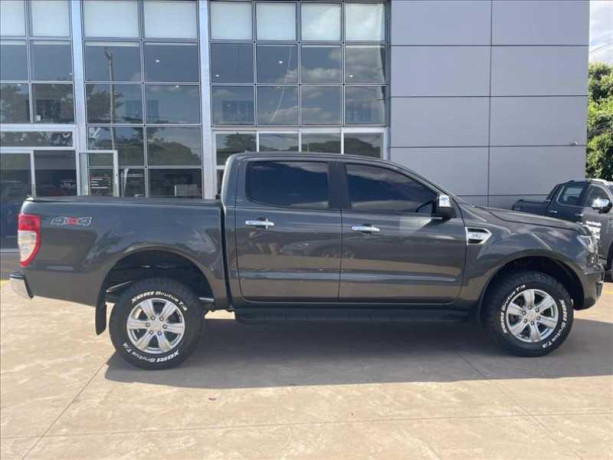 ford-ranger-32-xlt-4x4-cd-20v-big-8