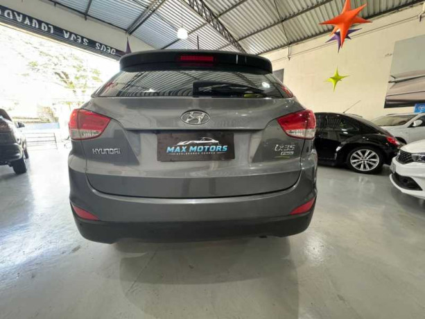 hyundai-ix35-20-16v-2015-big-3