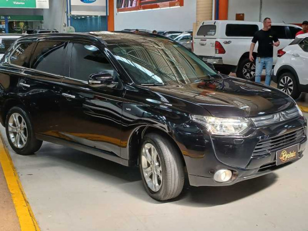 mitsubishi-outlander-30-gt-4x4-v6-24v-2014-big-21