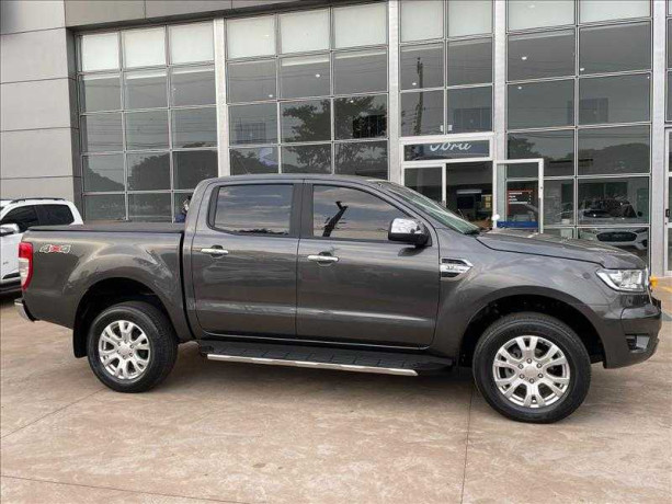 ford-ranger-32-xlt-4x4-cd-20v-big-10