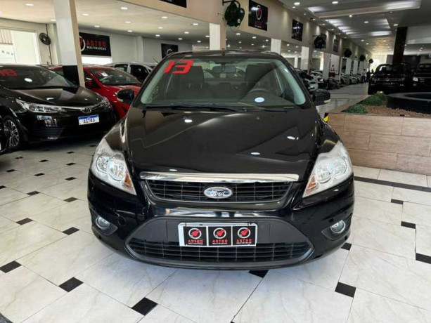 ford-focus-16-glx-sedan-16v-2013-big-11