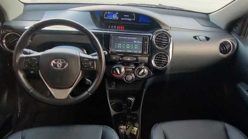 toyota-etios-15-xls-sedan-16v-2018-big-7