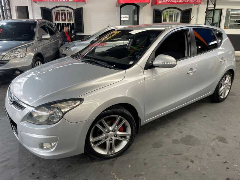 HYUNDAI I30 2.0 MPI 16V 2011