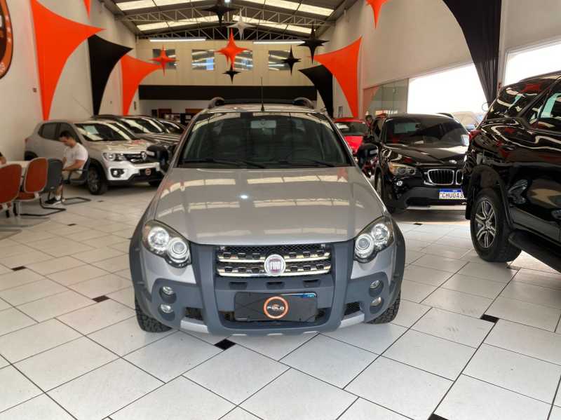 FIAT STRADA 1.8 MPI ADVENTURE CD 16V 2011