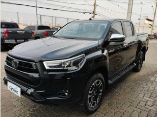 TOYOTA  HILUX   2.8 D-4d Turbo CD SRX 4X4 