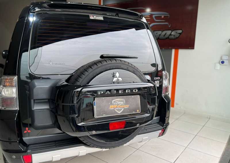 MITSUBISHI PAJERO FULL 3.2 HPE 4X4 16V 2014