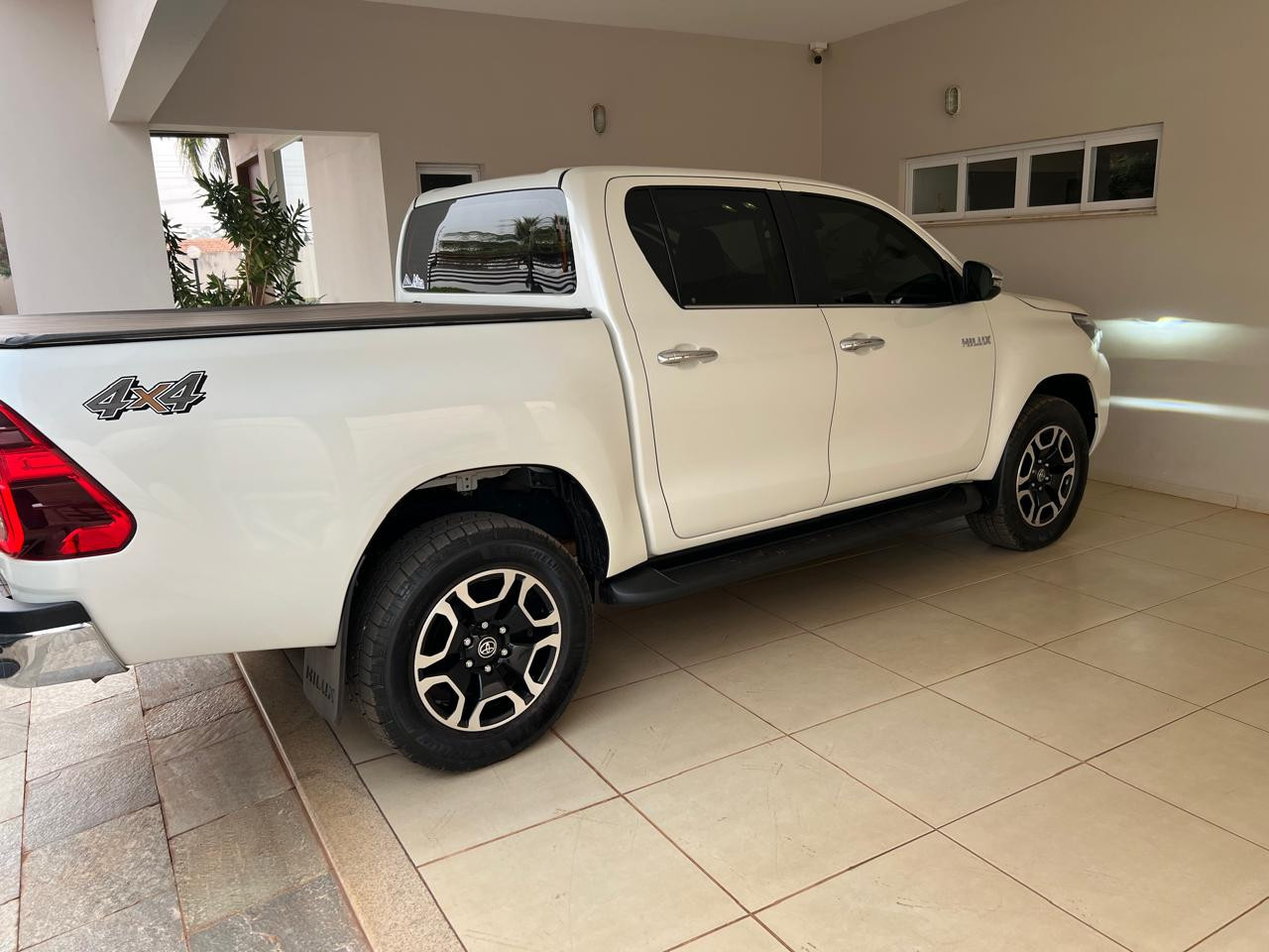 Hilux CD SRX 2022 - Diesel Automática