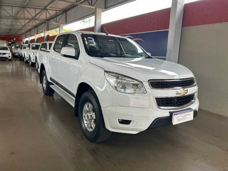 CHEVROLET S10 2.4 LT 4X2 CD 8V 2013