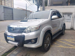 TOYOTA HILUX SW4 3.0 SRV 4X4 7 LUGARES 16V TURBO INTERCOOLER 2014