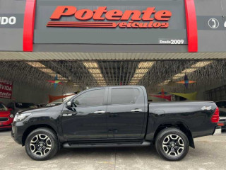 TOYOTA HILUX 2.8 D-4D TURBO CD SRV 4X4 2022