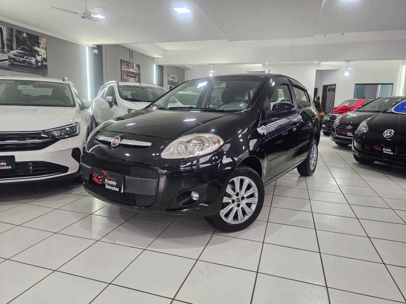 FIAT PALIO 1.6 MPI ESSENCE 16V 2015